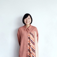 profile.jpg profile.jpg